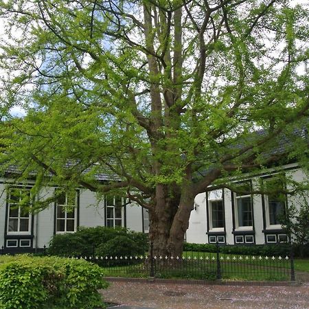 Pastorie Tijdverblijf Zuidhorn Exterior foto